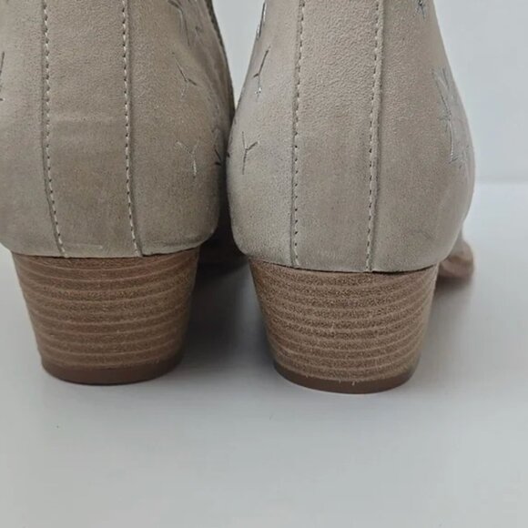 Free People Bowers Embroidered Bootie Bone Suede w/ silver Boots Fits 8.5 - Picture 8 of 11